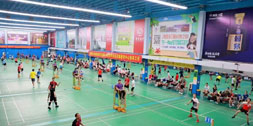 大型羽毛球館區(qū)域降溫，應(yīng)用蒸發(fā)冷省電空調(diào)立式管道機(jī)組